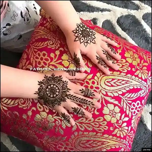 Flower Mehndi Design For Front Hand