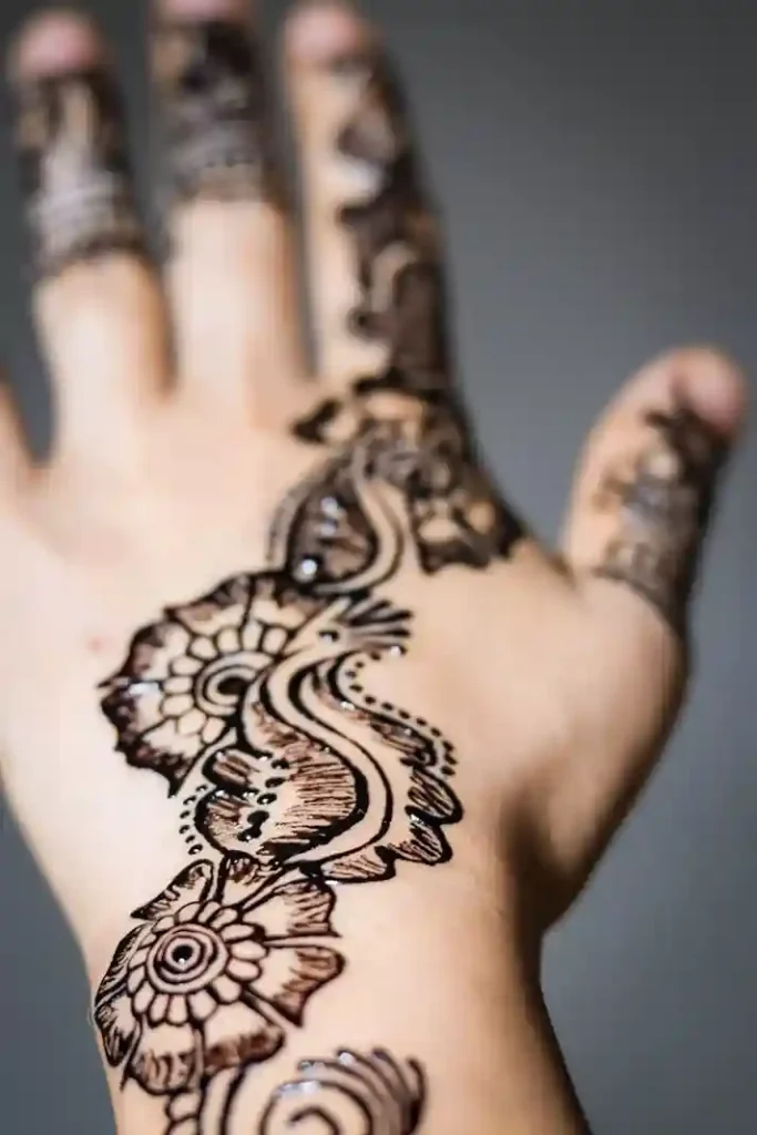 Simple Mehndi Design