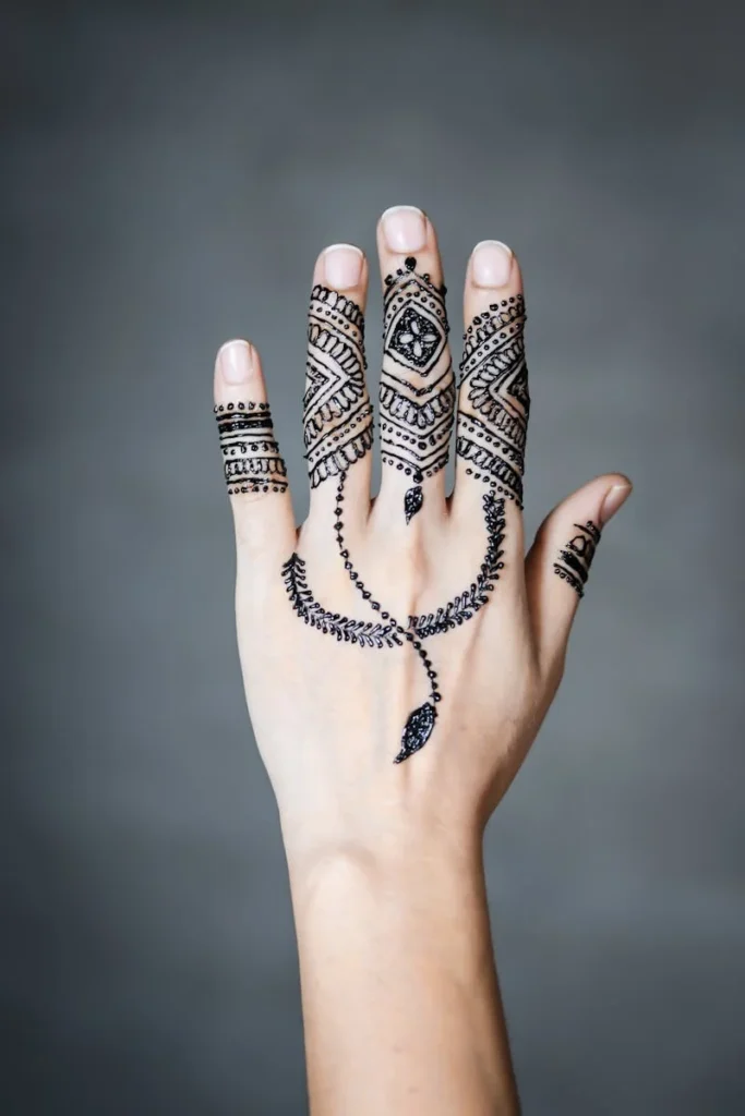 Simple Mehndi Design