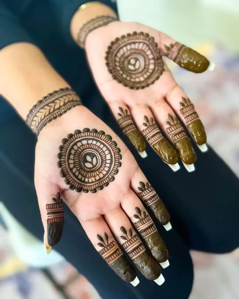 Easy Simple Circle Mehndi Design