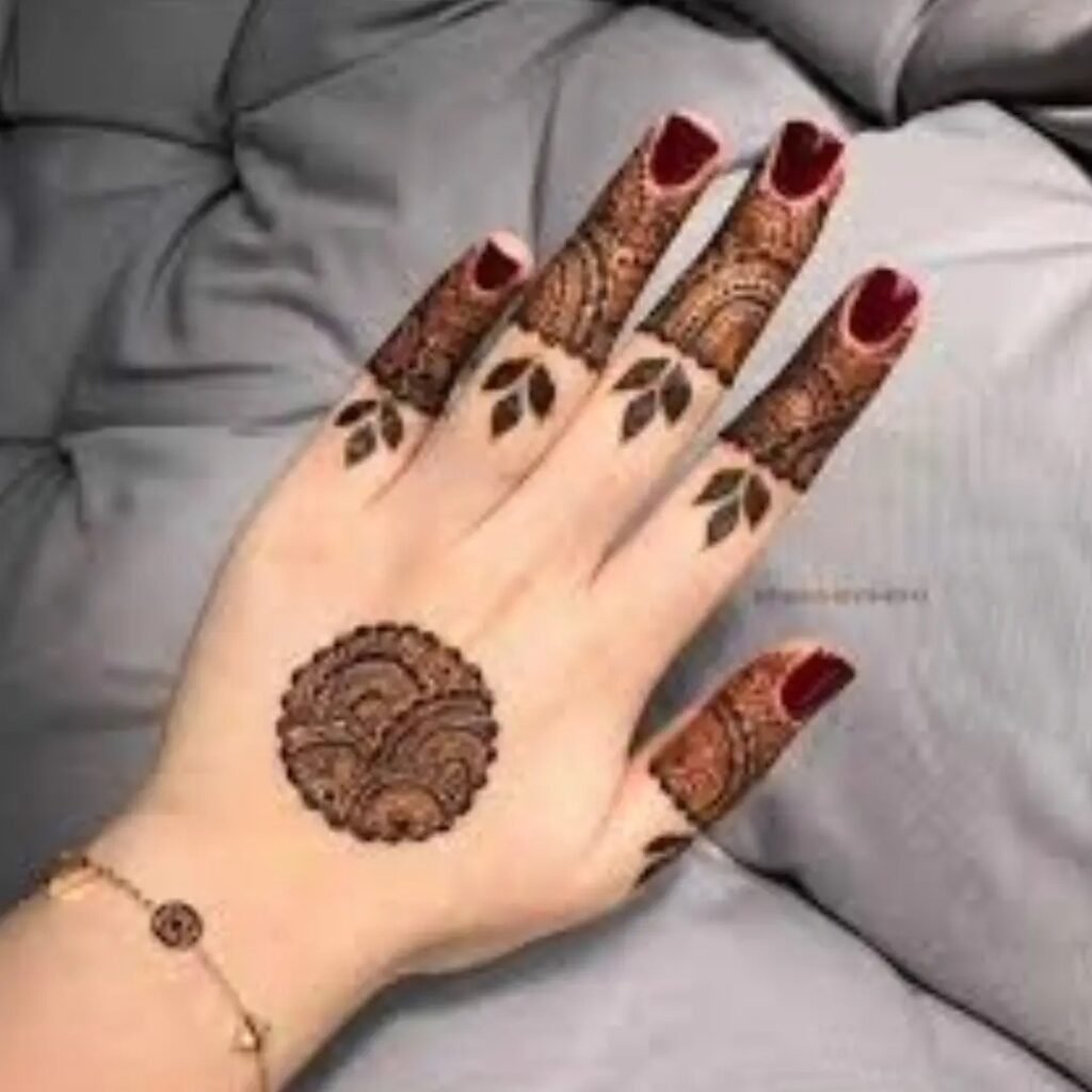 Easy Simple Circle Mehndi Design