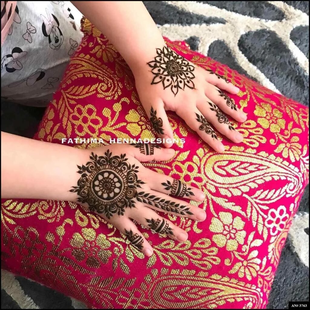 Easy Simple Circle Mehndi Design
