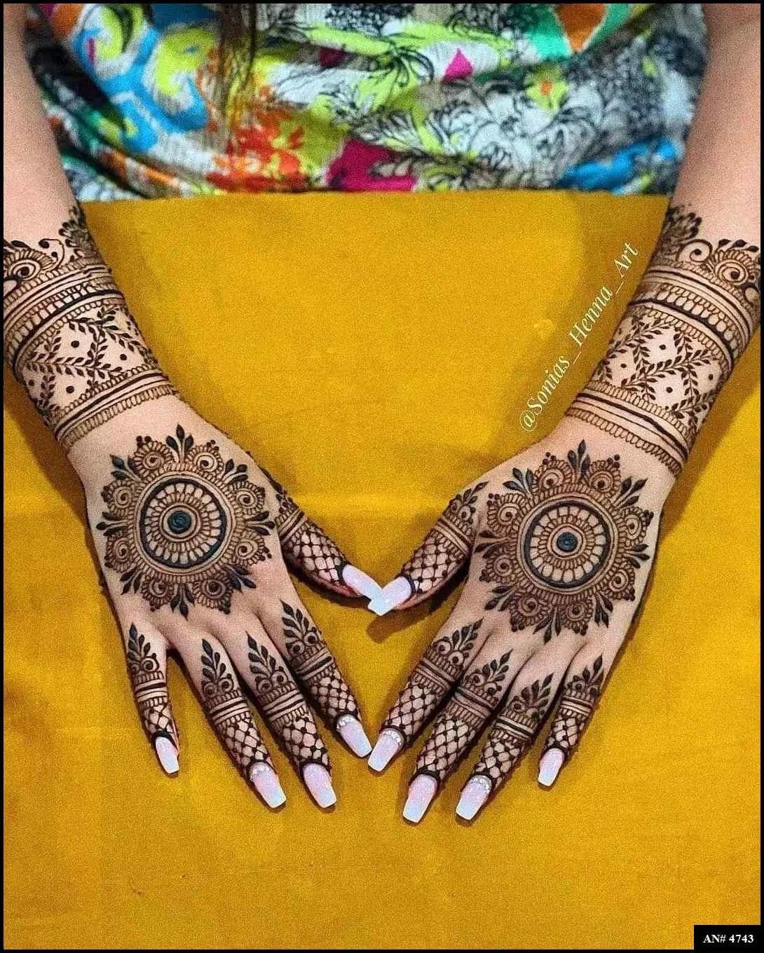 Easy Simple Circle Mehndi Design