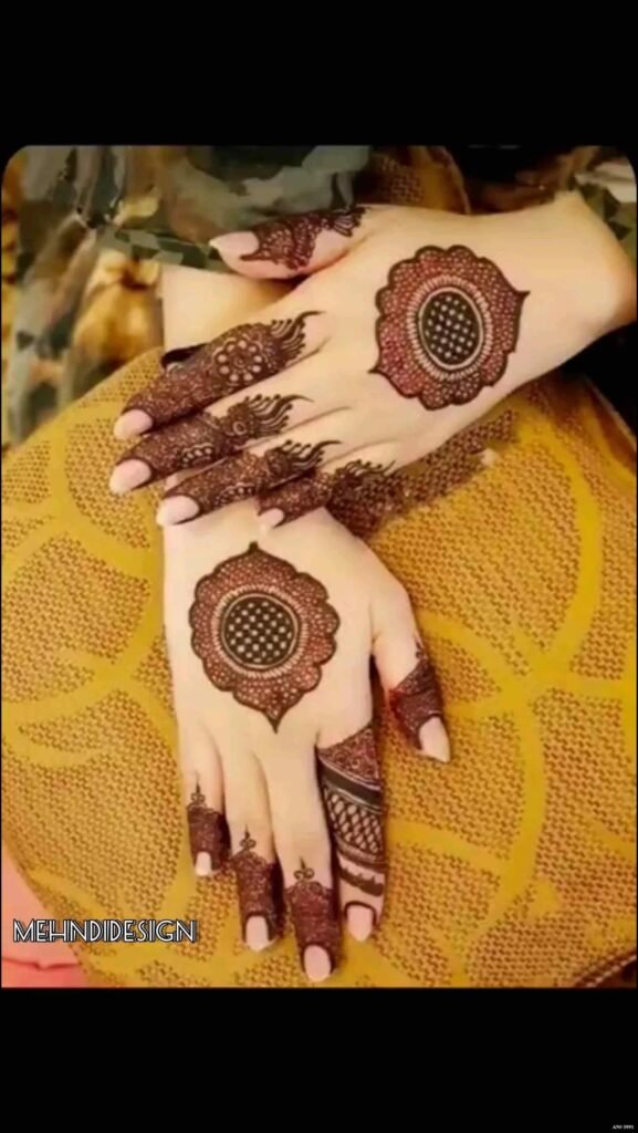 Easy Simple Circle Mehndi Design