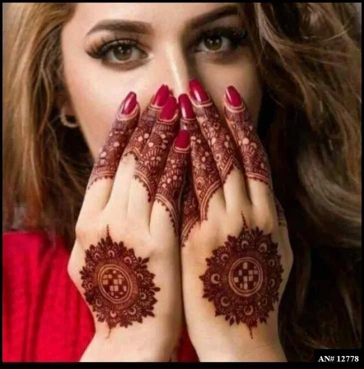Easy Simple Circle Mehndi Design